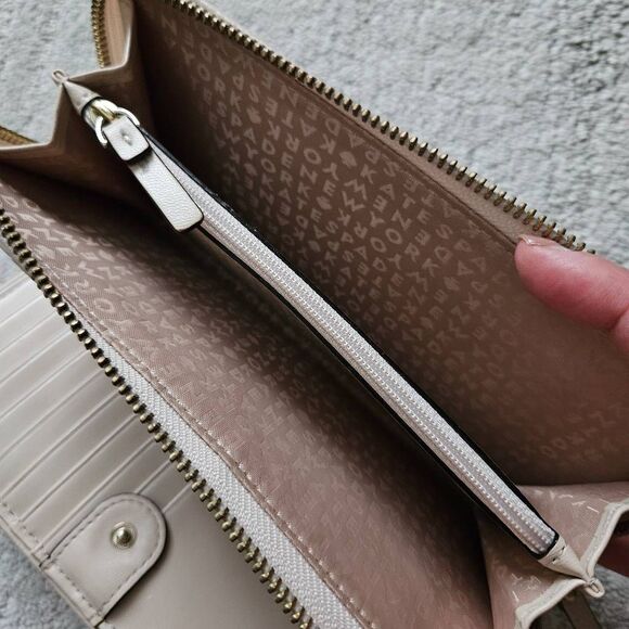 Kate Spade Pebbled Leather Wallet in Beige - Picture 3 of 6